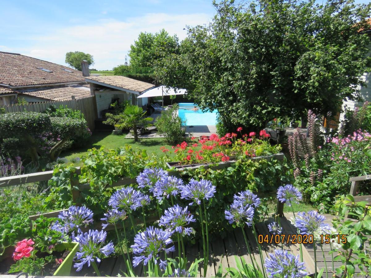 Les Arums De Fondeminjean Bed & Breakfast