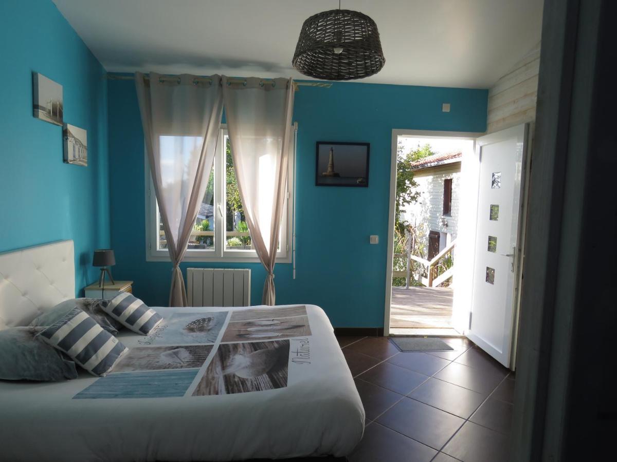 Les Arums De Fondeminjean Bed & Breakfast